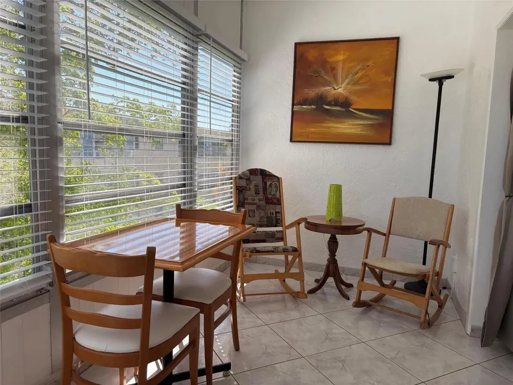 4050 NW 42ND AVENUE #415 Lauderdale Lakes, FL 33319