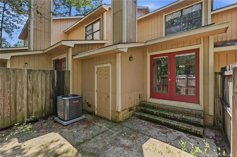 1218 Huntsman Court Fayetteville, NC 28303