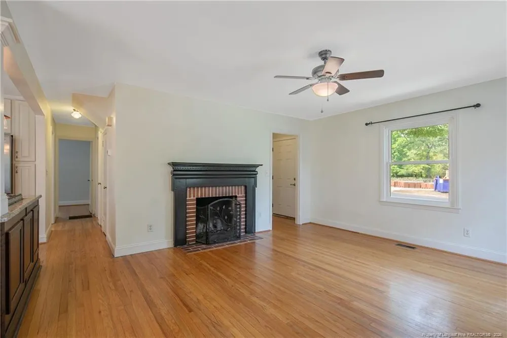 415 Vista Drive Fayetteville, NC 28305