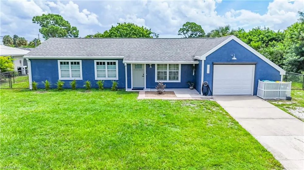 2016 Pellam Boulevard Port Charlotte, FL 33948