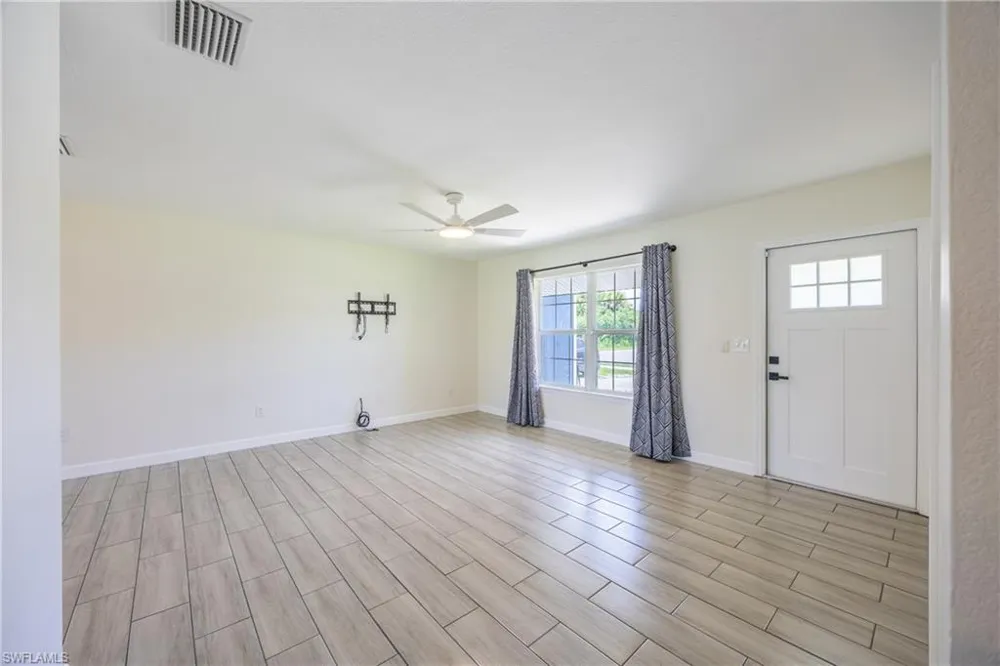 2016 Pellam Boulevard Port Charlotte, FL 33948