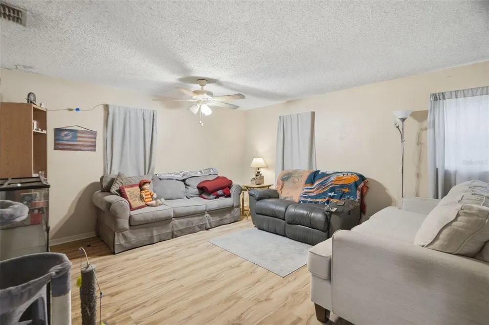5818 CHERRY ROAD Lakeland, FL 33810