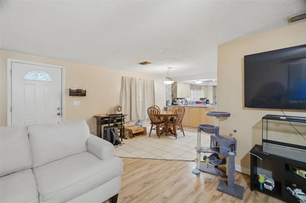 5818 CHERRY ROAD Lakeland, FL 33810