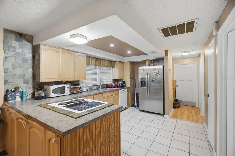 5818 CHERRY ROAD Lakeland, FL 33810