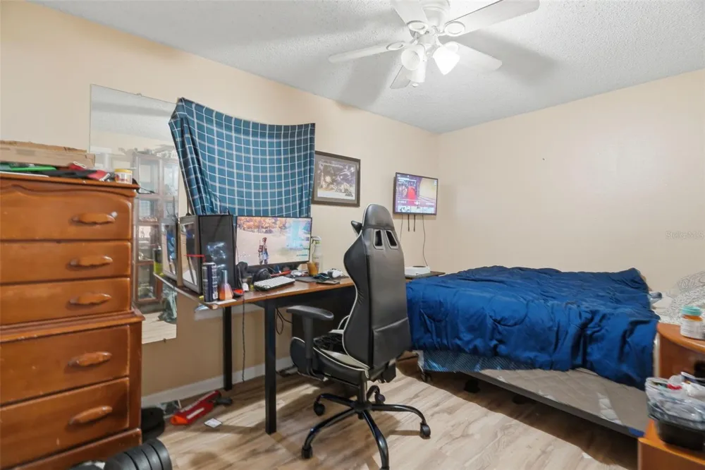 5818 CHERRY ROAD Lakeland, FL 33810