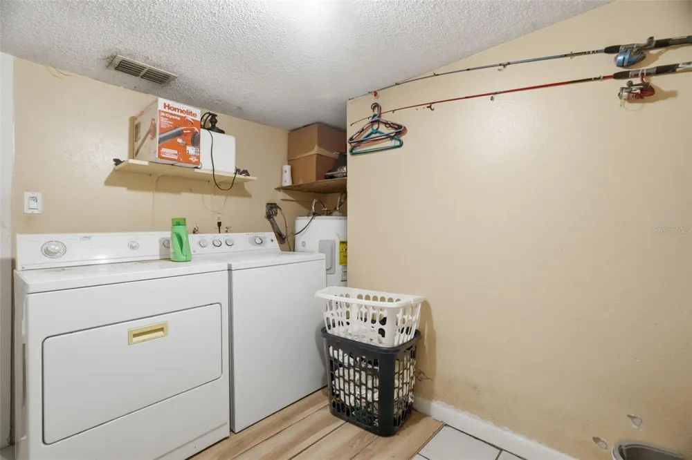5818 CHERRY ROAD Lakeland, FL 33810