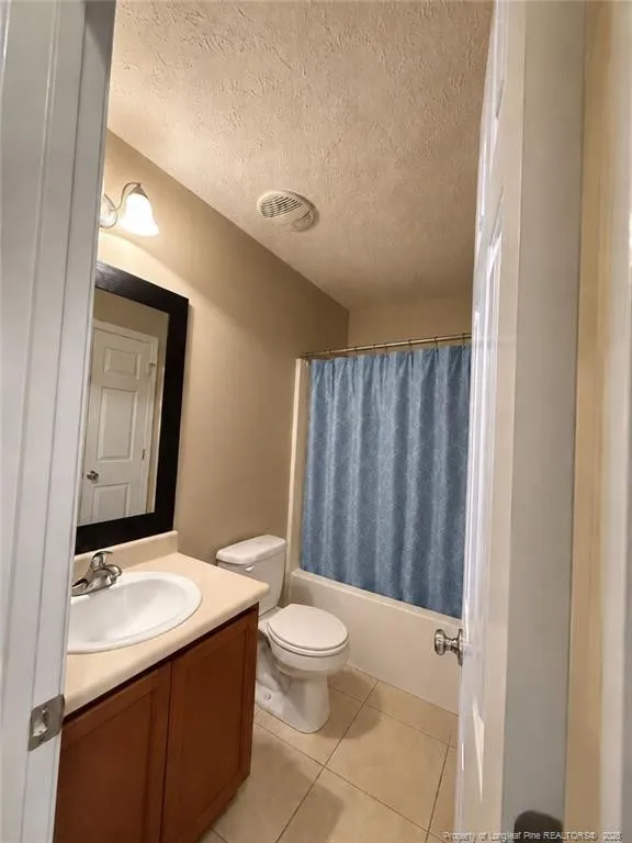 1225 Snowy Egret Drive Fayetteville, NC 28306