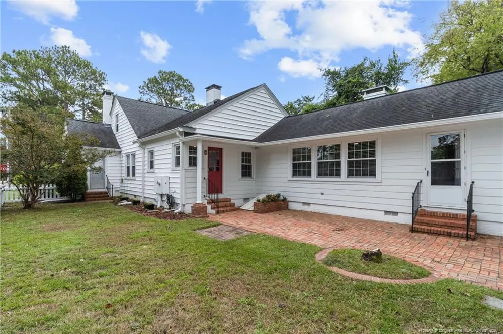 415 Cape Fear Avenue Fayetteville, NC 28303