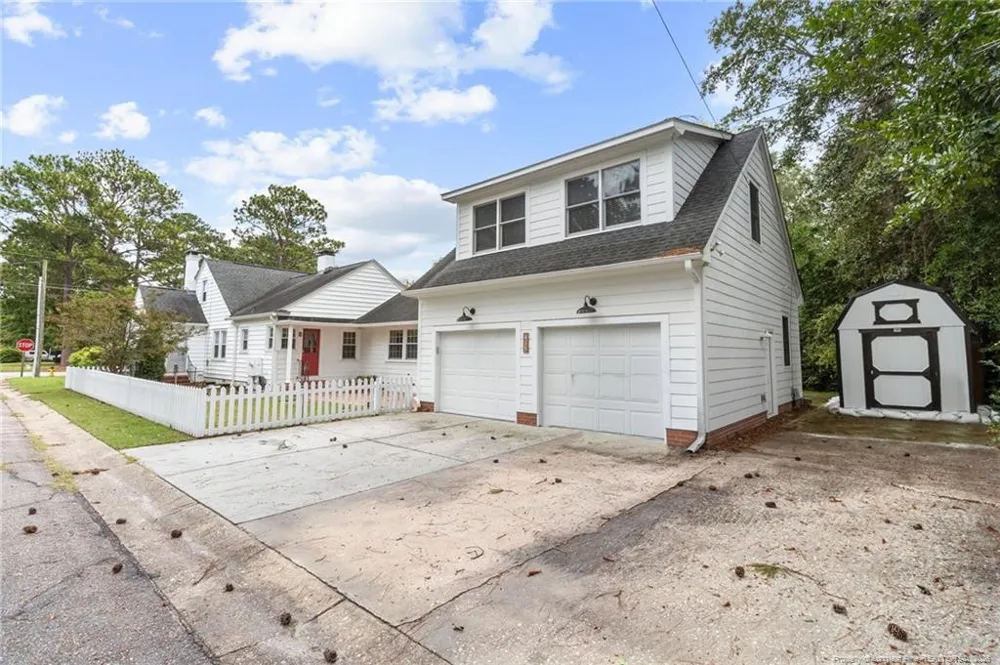 415 Cape Fear Avenue Fayetteville, NC 28303