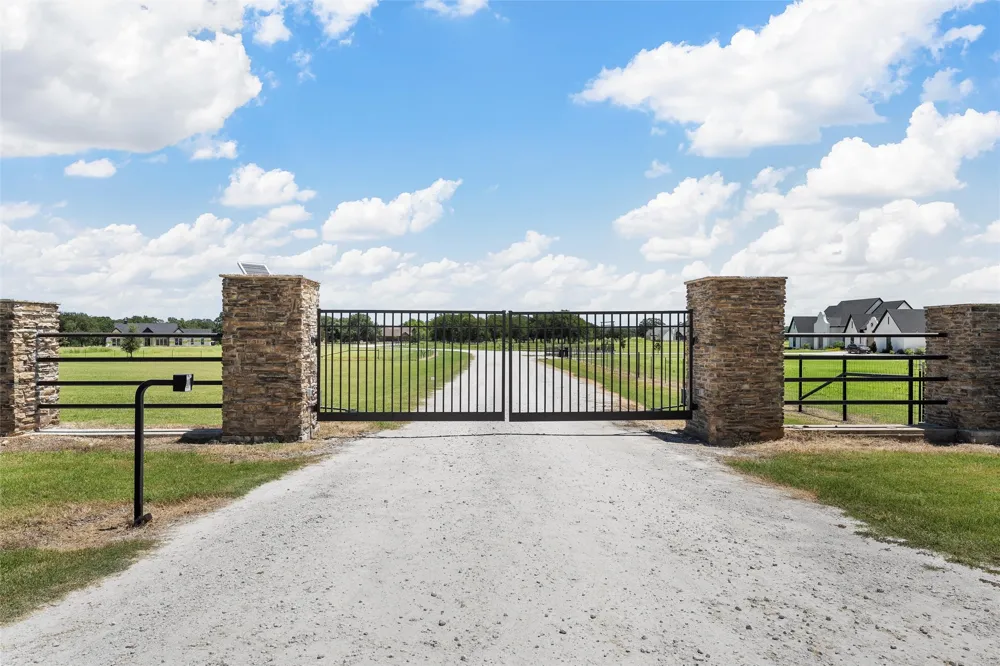 232 3666 China Spring, TX 76633