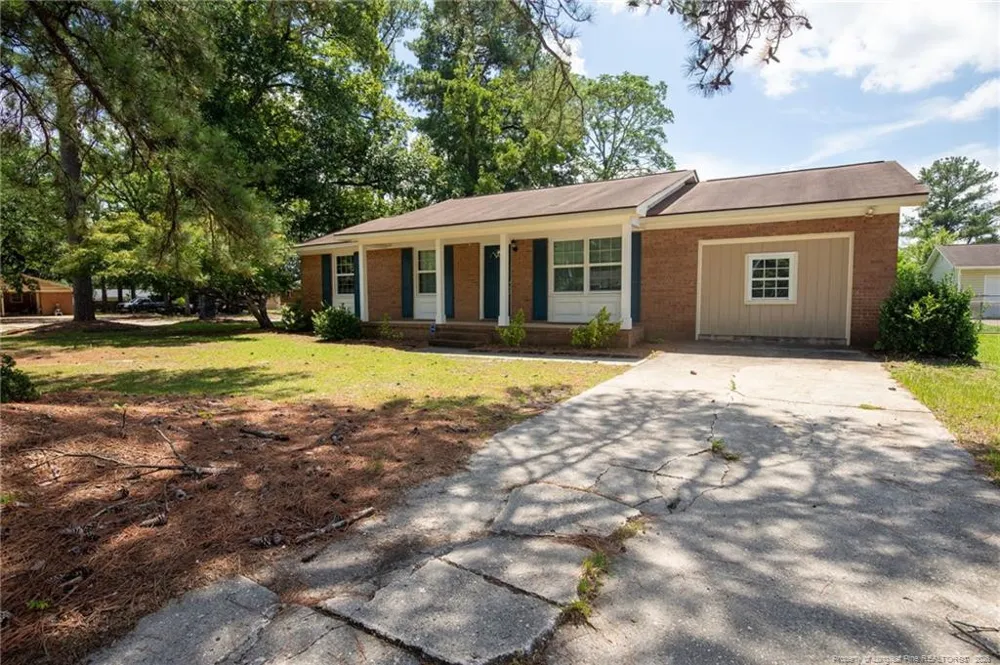 4727 Friar Avenue Fayetteville, NC 28304