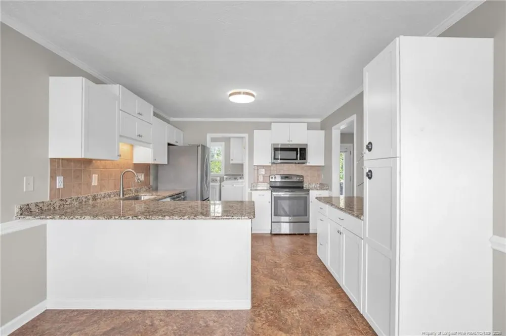3028 Piney Mountain Drive Hope Mills, NC 28348