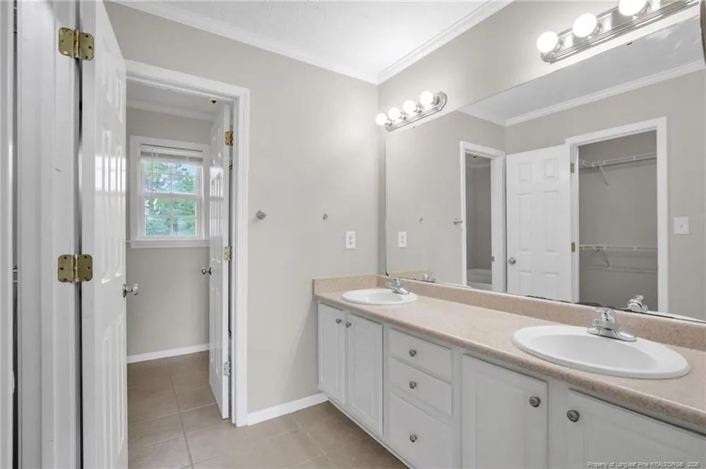 3028 Piney Mountain Drive Hope Mills, NC 28348