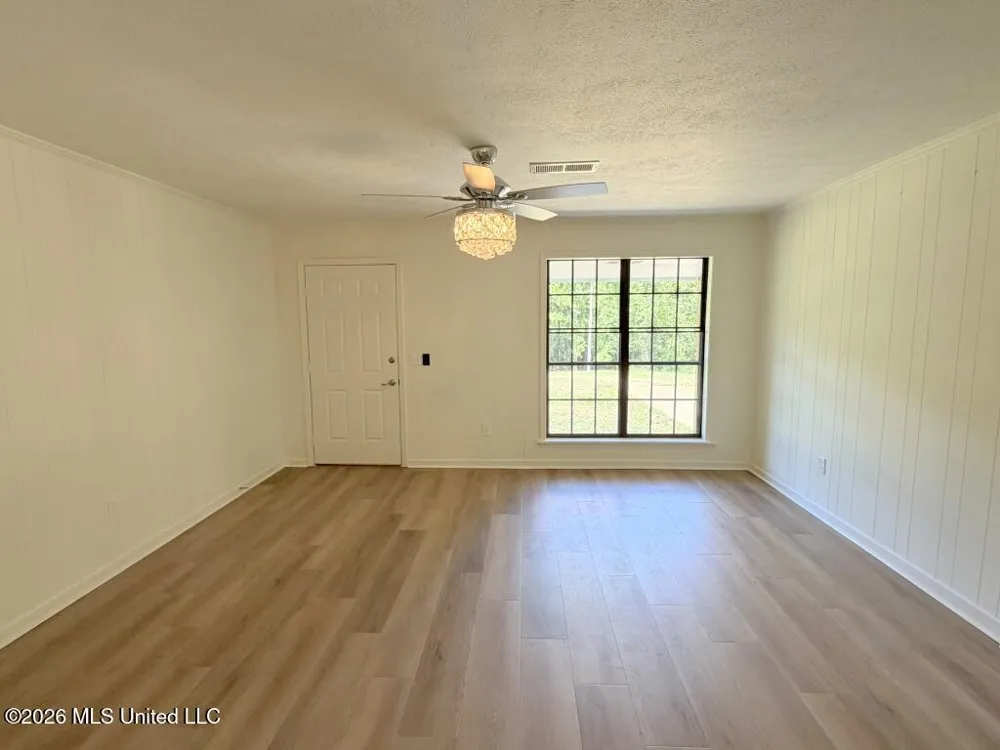 1085 Old Jackson Road Terry, MS 39170