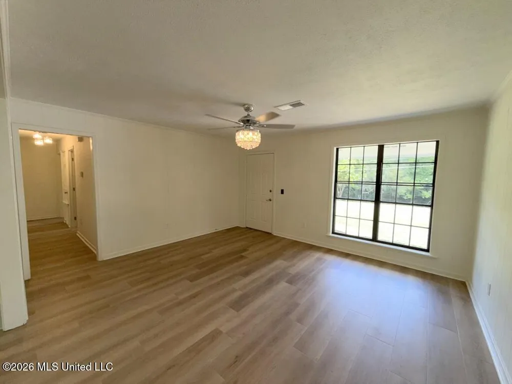 1085 Old Jackson Road Terry, MS 39170