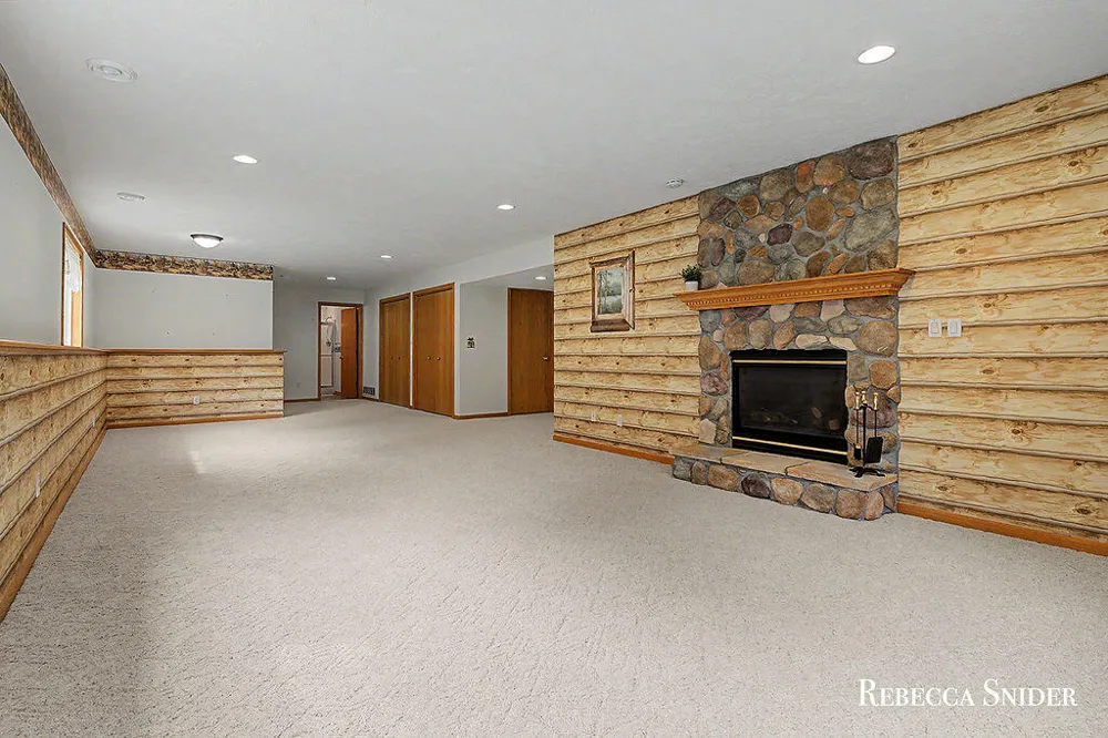 4333 Quail Run Drive Dorr, MI 49323