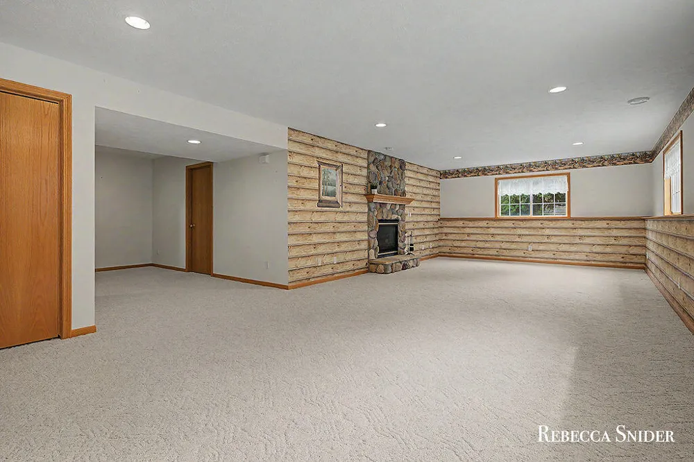4333 Quail Run Drive Dorr, MI 49323