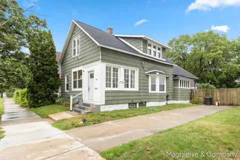 1106 Alpine Avenue NW