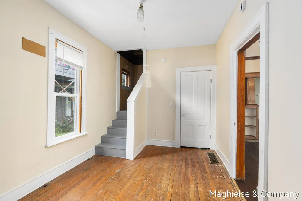 1106 Alpine Avenue NW Grand Rapids City, MI 49504