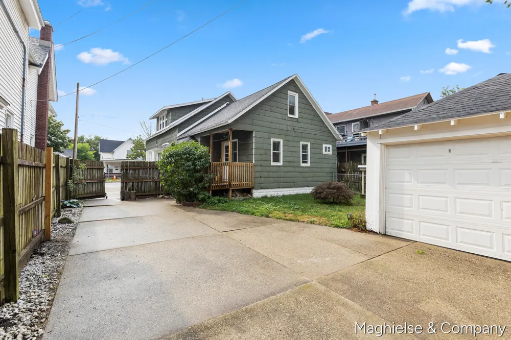 1106 Alpine Avenue NW Grand Rapids City, MI 49504