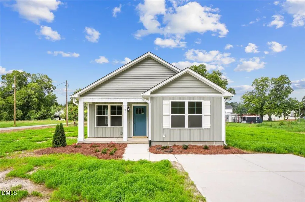 104 Lee Street Roseboro, NC 28382