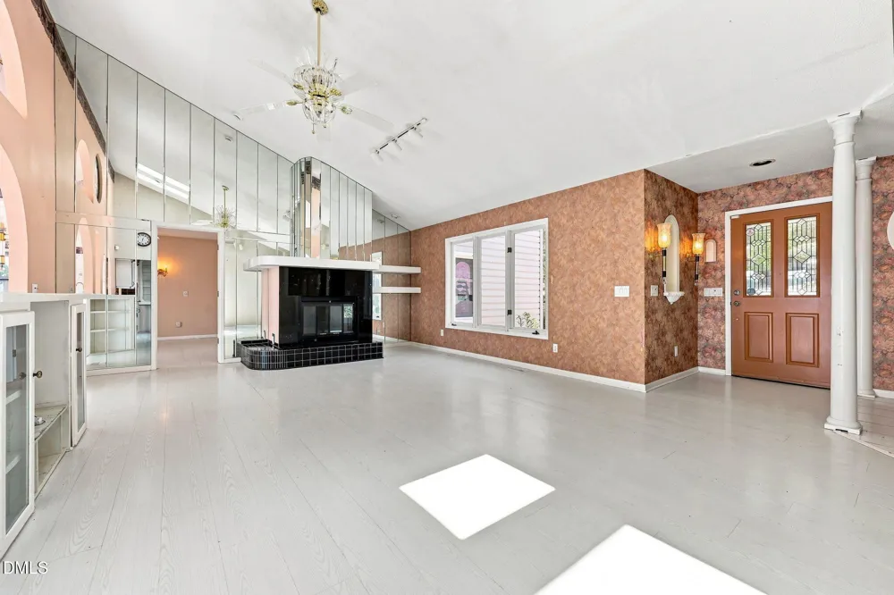 128 Crystal Point Sanford, NC 27332