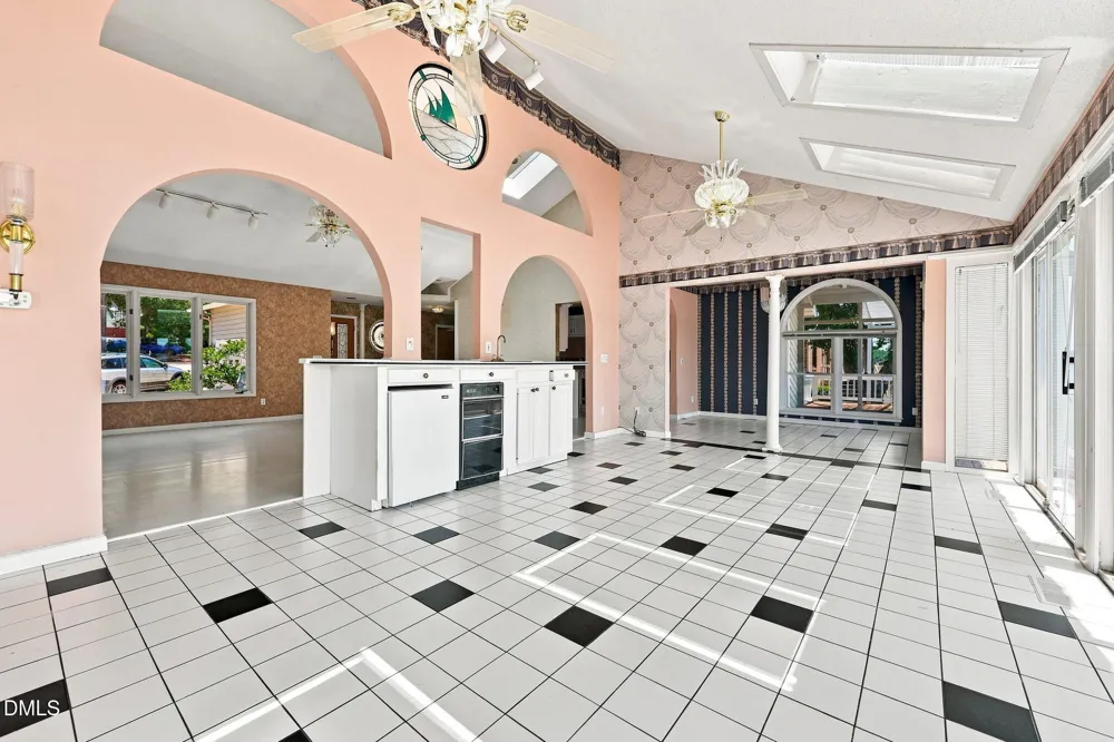 128 Crystal Point Sanford, NC 27332