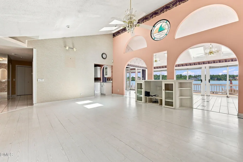 128 Crystal Point Sanford, NC 27332