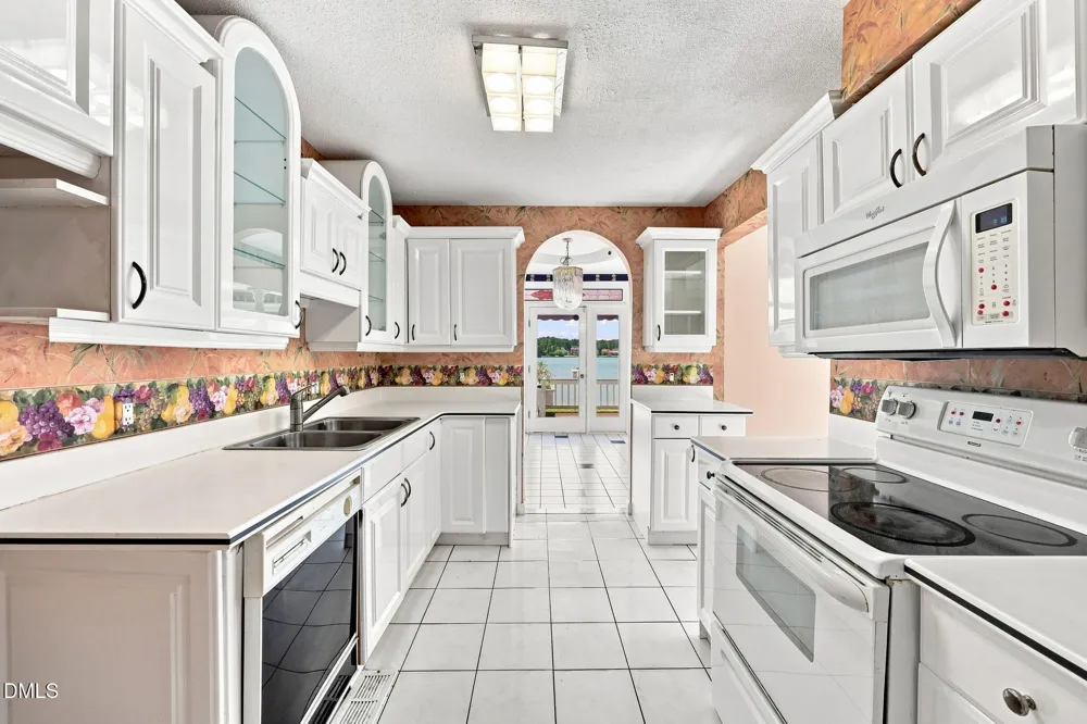 128 Crystal Point Sanford, NC 27332