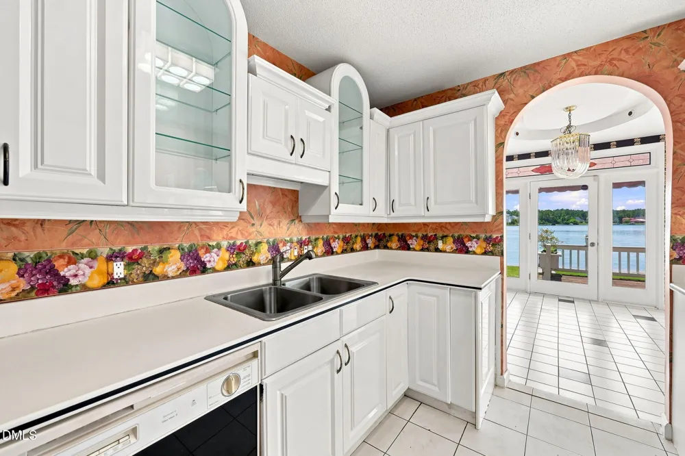 128 Crystal Point Sanford, NC 27332