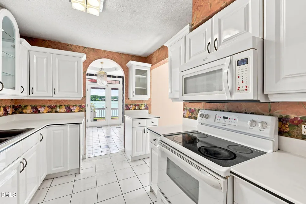 128 Crystal Point Sanford, NC 27332