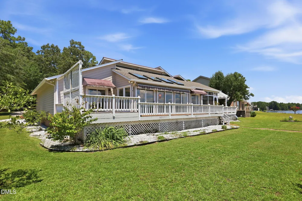 128 Crystal Point Sanford, NC 27332