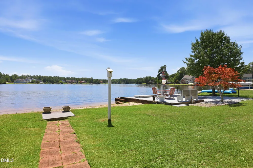 128 Crystal Point Sanford, NC 27332