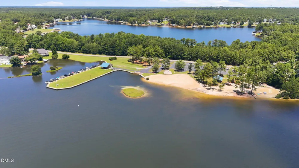 128 Crystal Point Sanford, NC 27332
