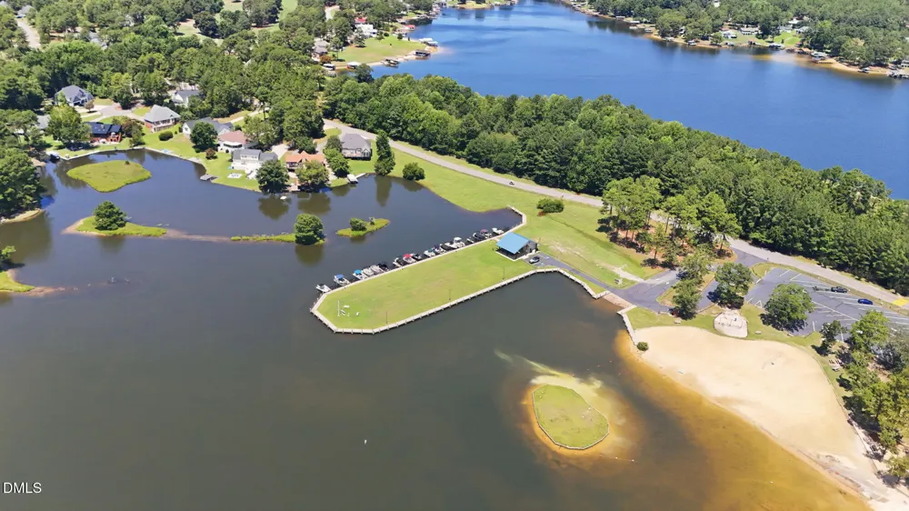 128 Crystal Point Sanford, NC 27332