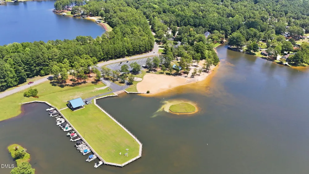 128 Crystal Point Sanford, NC 27332