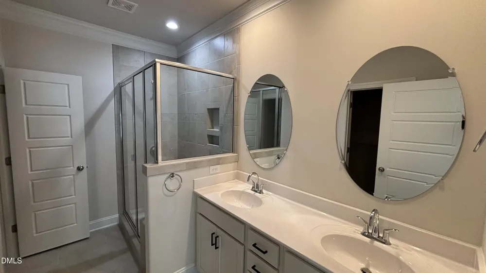 1042 Beechcraft Drive Mebane, NC 27302