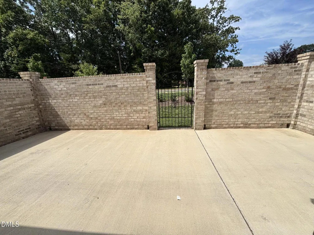 1042 Beechcraft Drive Mebane, NC 27302