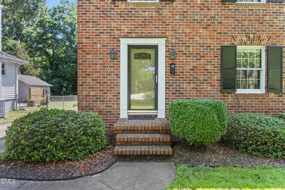 609 Central Avenue Burlington, NC 27215