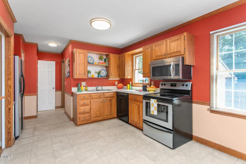 609 Central Avenue Burlington, NC 27215