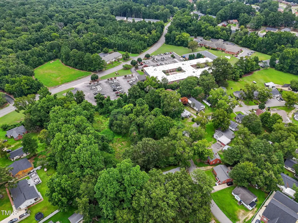 19 & 21 W Waddell Drive Smithfield, NC 27577