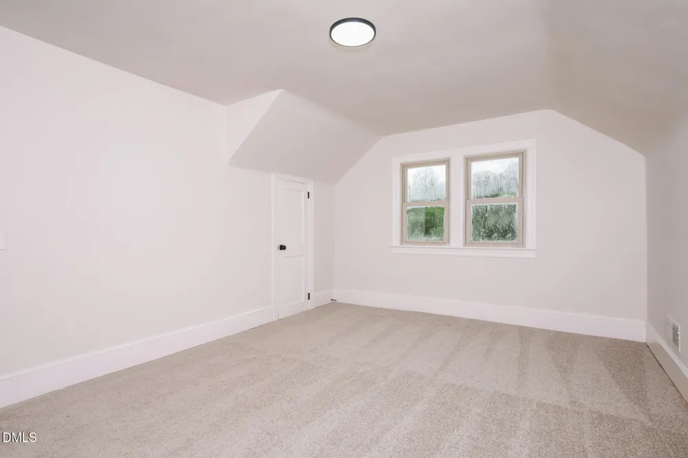 306 Fayetteville Street Newton Grove, NC 28366