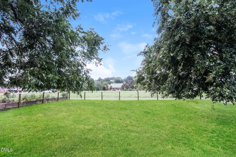 306 Fayetteville Street Newton Grove, NC 28366