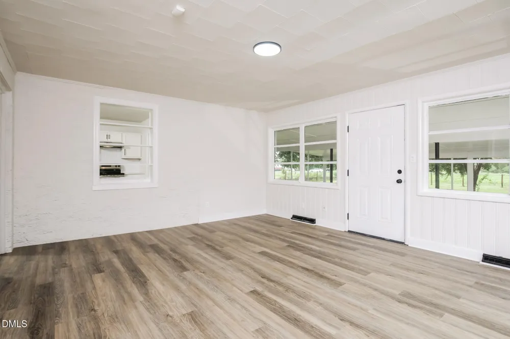 306 Fayetteville Street Newton Grove, NC 28366