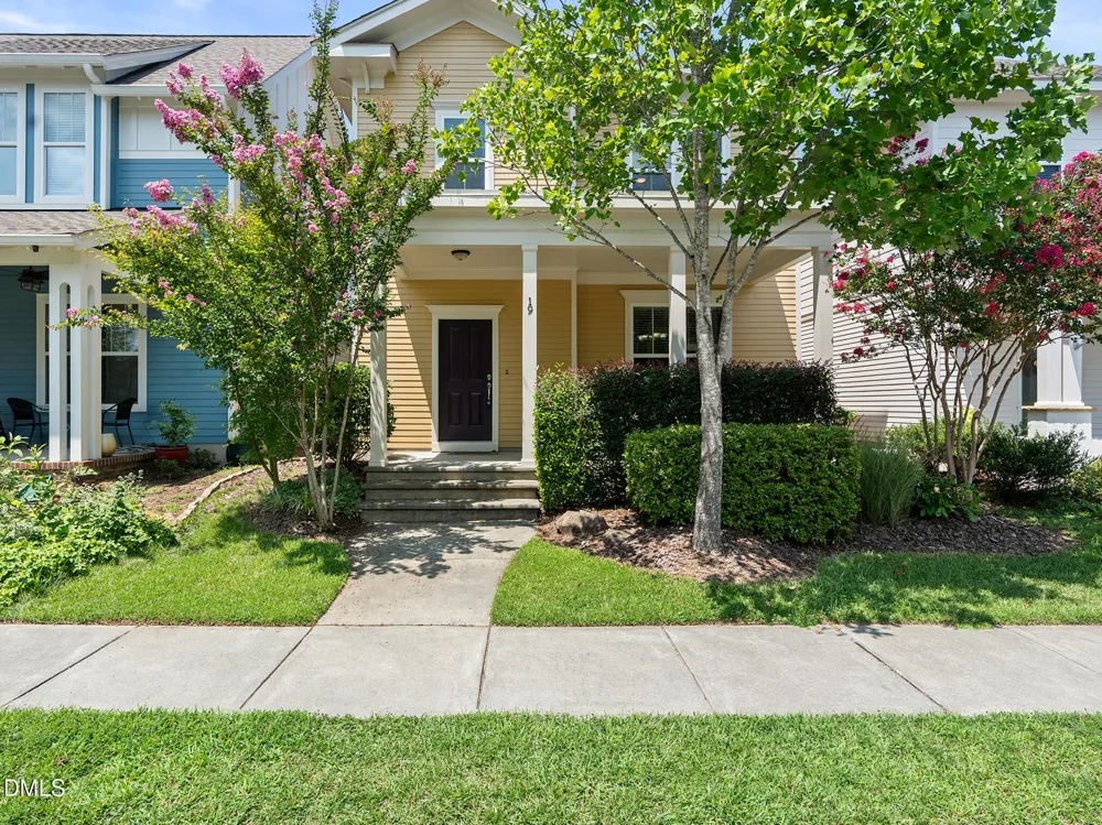 19 Pokeberry Bend Drive Chapel Hill, NC 27516