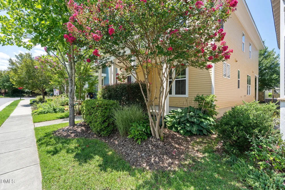 19 Pokeberry Bend Drive Chapel Hill, NC 27516
