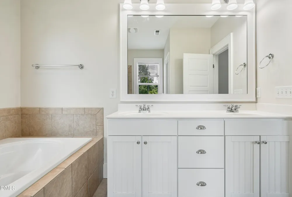 19 Pokeberry Bend Drive Chapel Hill, NC 27516