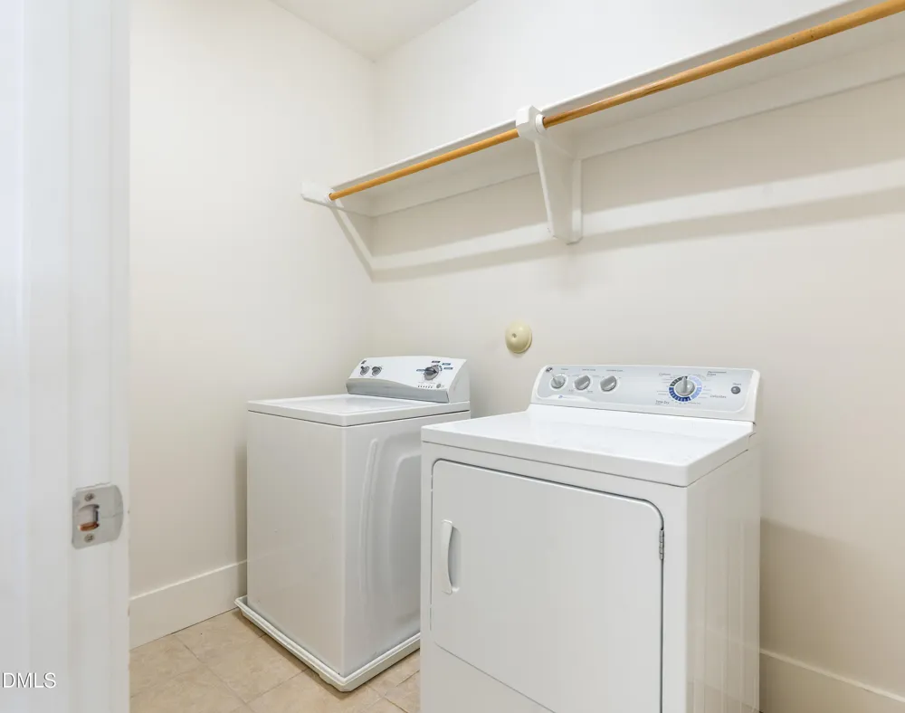 19 Pokeberry Bend Drive Chapel Hill, NC 27516