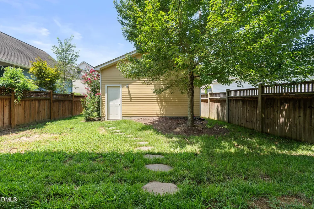 19 Pokeberry Bend Drive Chapel Hill, NC 27516