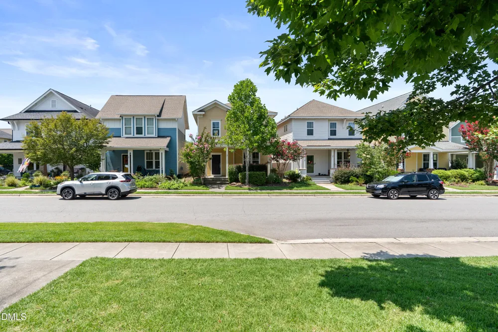 19 Pokeberry Bend Drive Chapel Hill, NC 27516